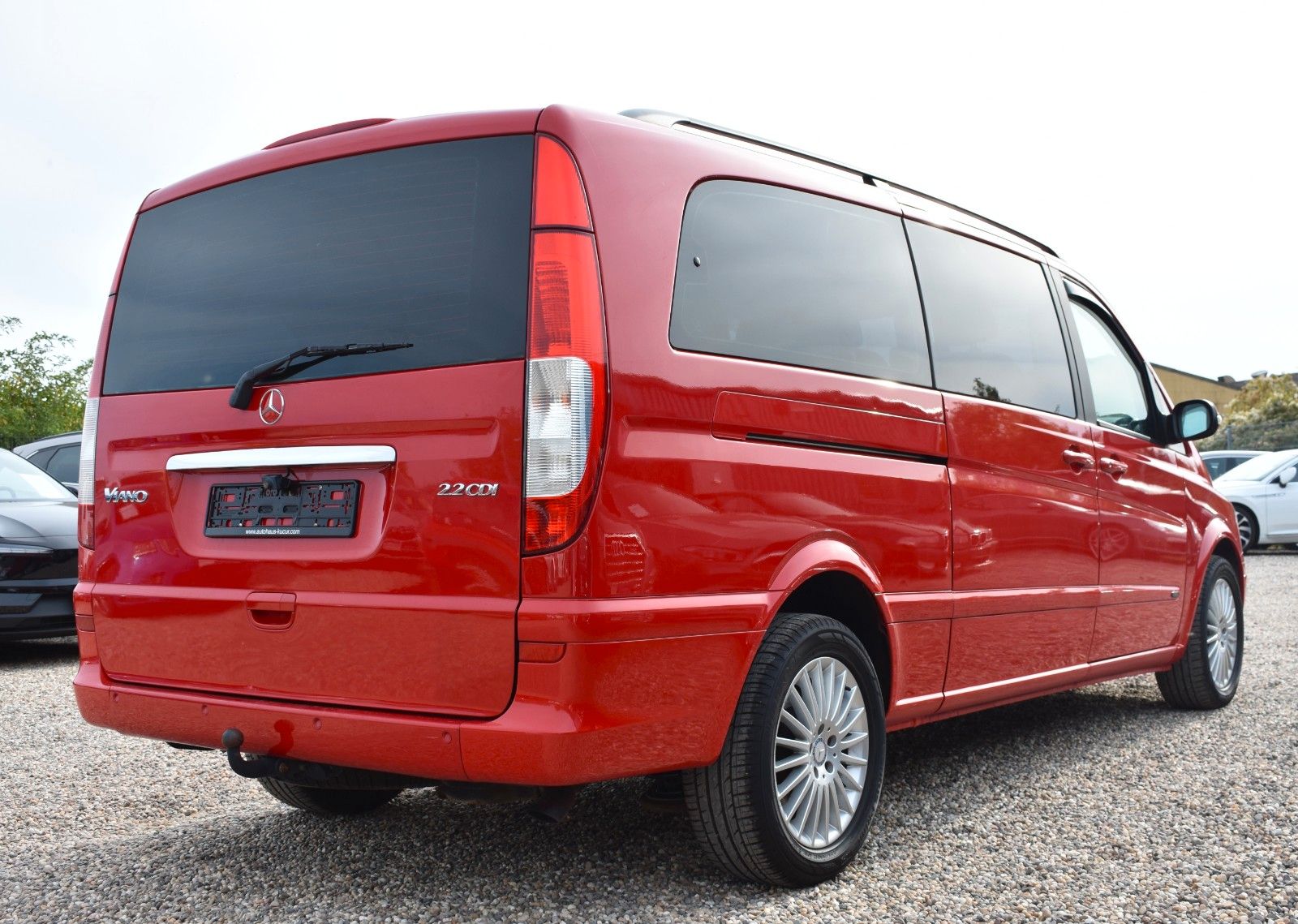 Fahrzeugabbildung Mercedes-Benz Viano 2.2 CDI extralang KLIMA/PDC/AHK/6 Sitze
