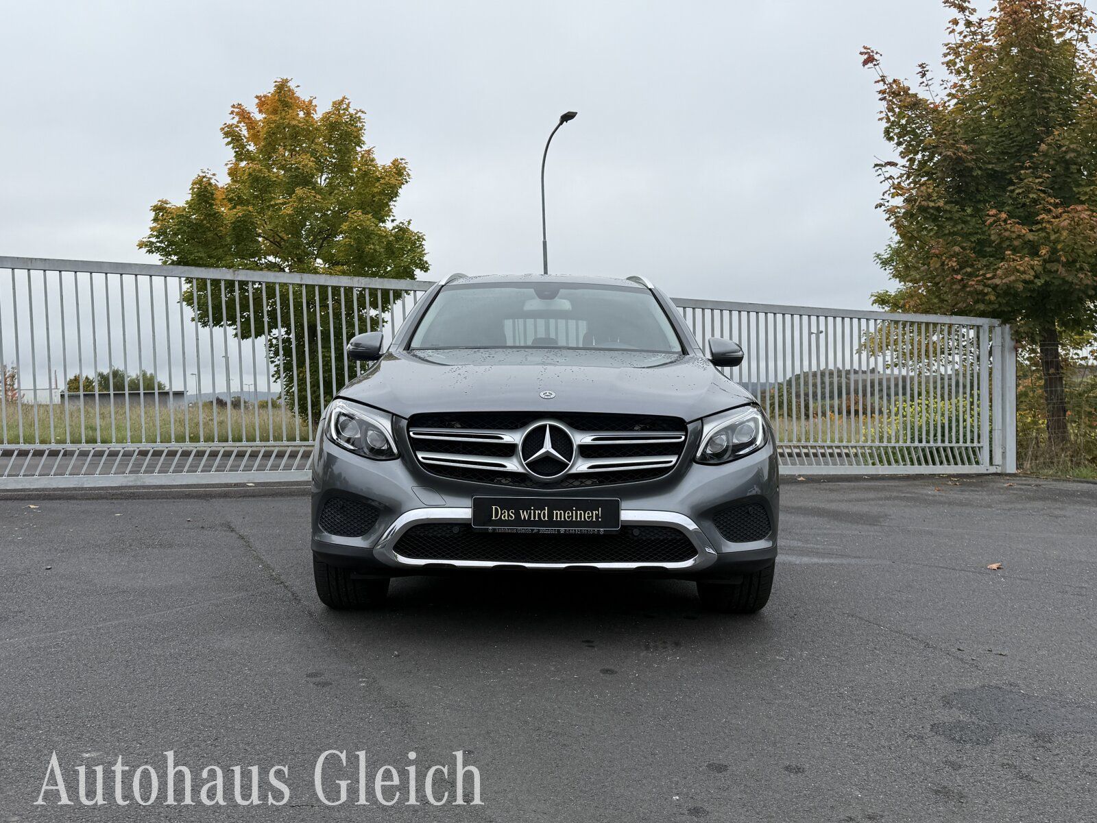 Fahrzeugabbildung Mercedes-Benz GLC 250 d Exclusive 4Matic Navi/KEYLESS-Go-Paket