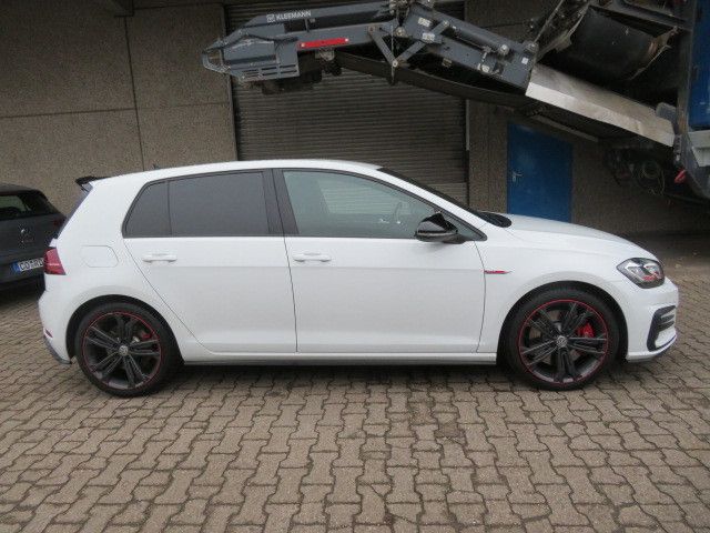 Volkswagen Golf VII Lim. GTI Performance