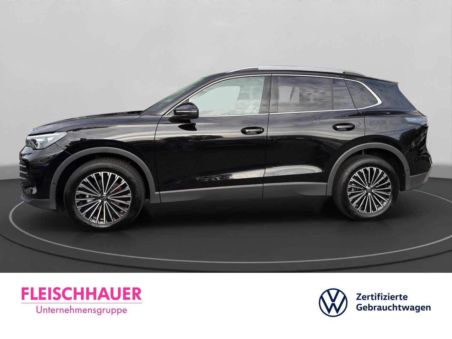 Volkswagen Tiguan 1.5 eTSI Elegance Matrix Navi Pano HUD 36 foto 4