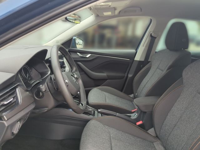 Fahrzeugabbildung SKODA Kamiq 1.0 TSI DSG Clever 1.HAND PDC MFL SHZ