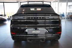 PORSCHE Cayenne GTS Coupé | Leichtbau Sport-Paket PORSCHE Cayenne GTS Coupé | Leichtbau Sport-Paket