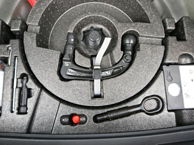 T-Roc 1.5 TSI 150PS DSG Style AHK /NAV /APP/ LED