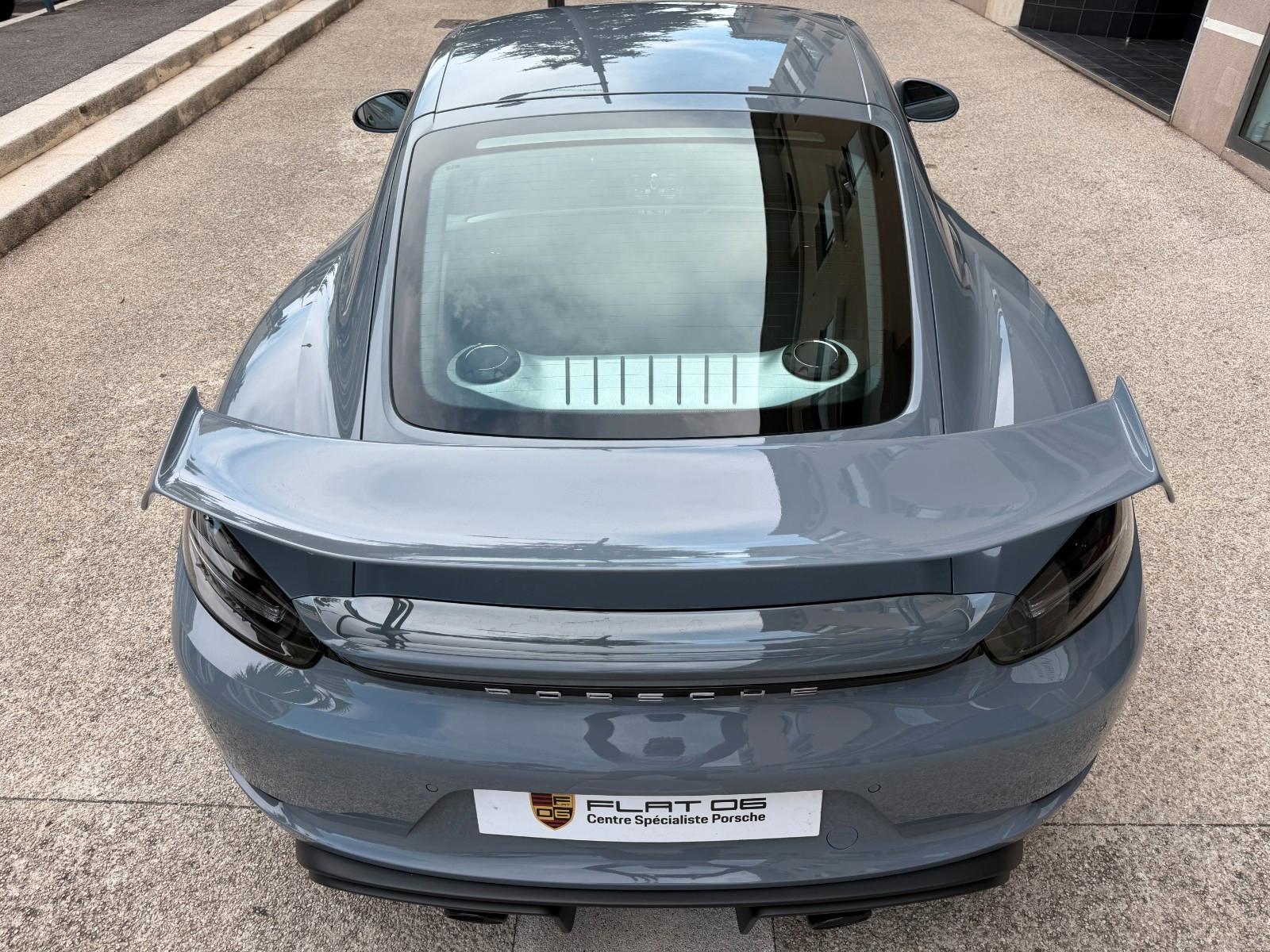 Porsche 718 Cayman GT4