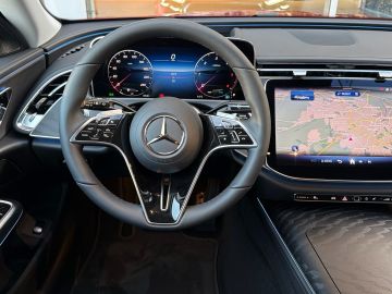 Mercedes E 220 - 9
