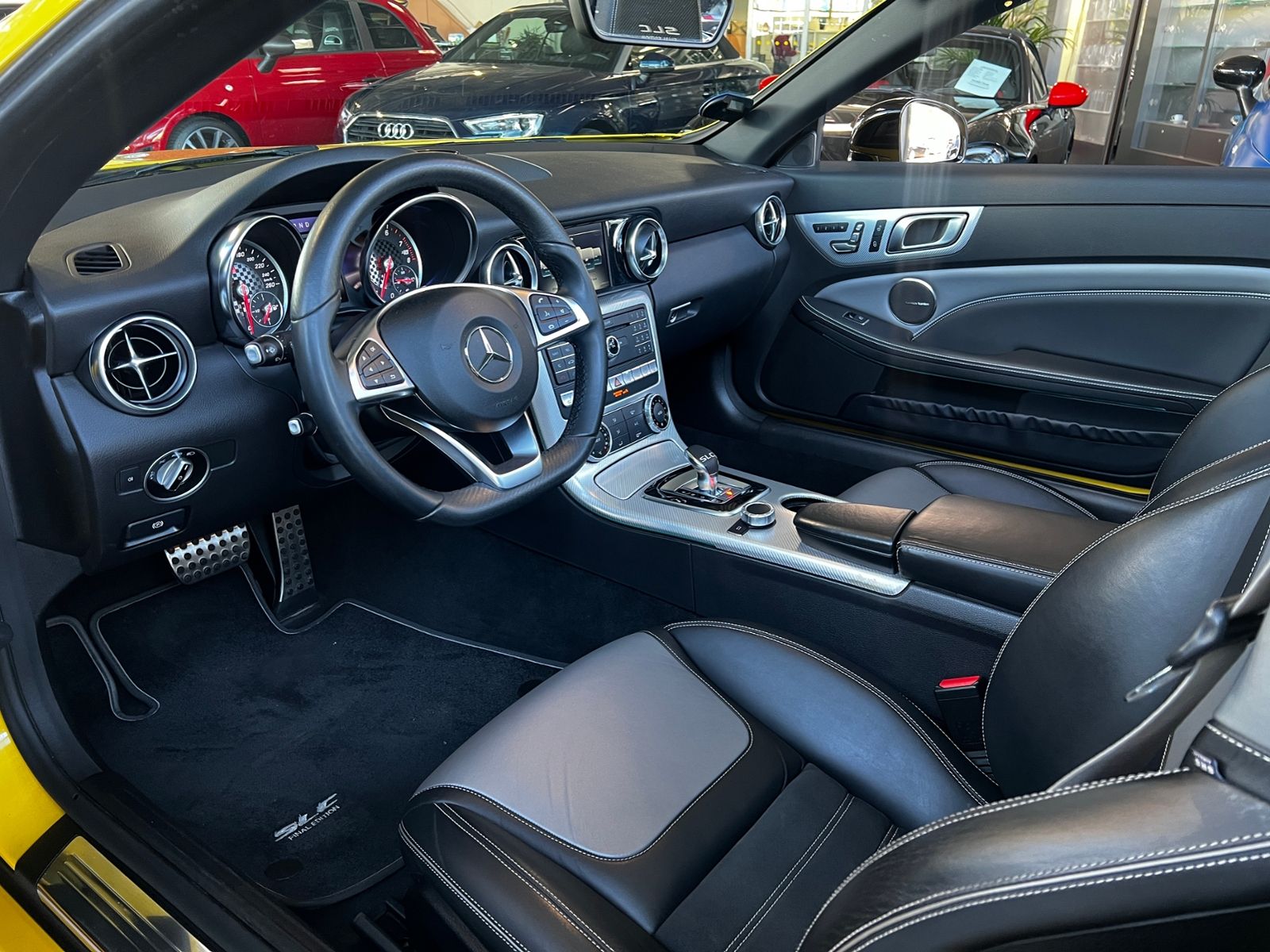 Fahrzeugabbildung Mercedes-Benz SLC 300 Final Edition H/K AMG LED NAVI ALU