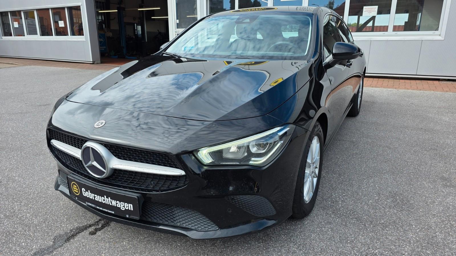 Mercedes-Benz CLA 200d Shooting, AHK