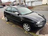 Seat ibiza Schwarz 1,4L 55kW Baujahr 2007 - Seat Ibiza aus 2007: 1.2