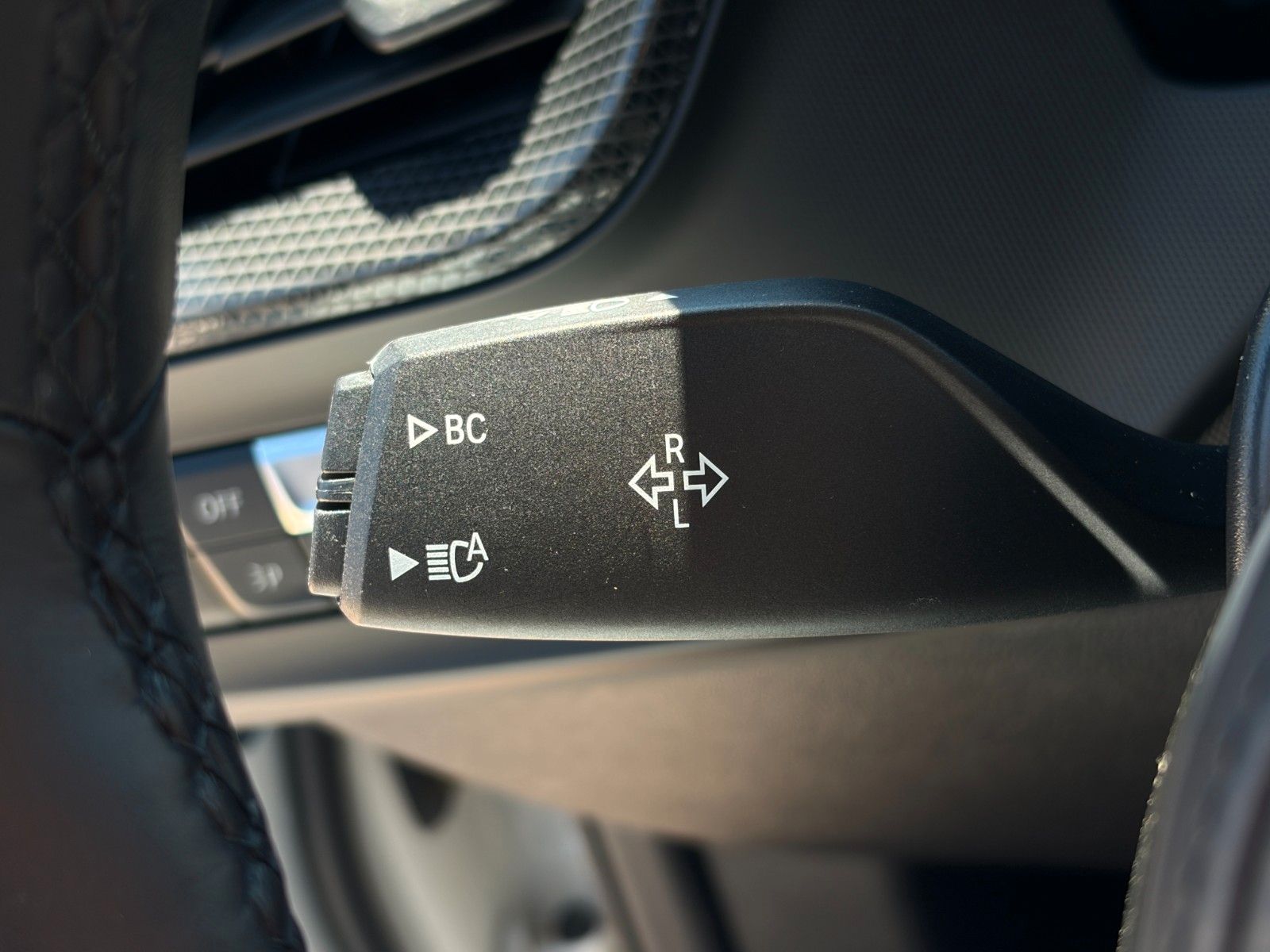 Fahrzeugabbildung BMW 218i Gran Coupe M Sport Shadow Pano HiFi KZG LHZ