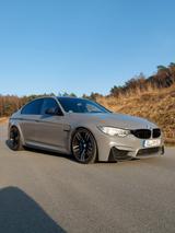 BMW M3 F80 LCI I - BMW M3 mit Benzin-Antrieb: Limousine, Automatik