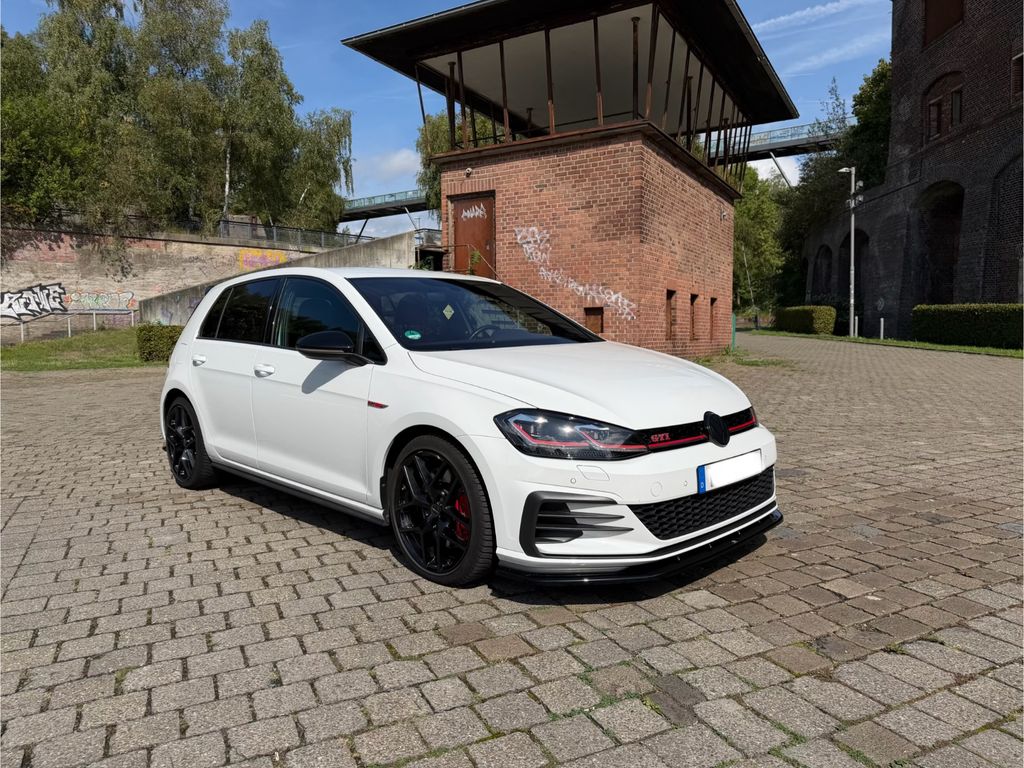 Image of Volkswagen Golf