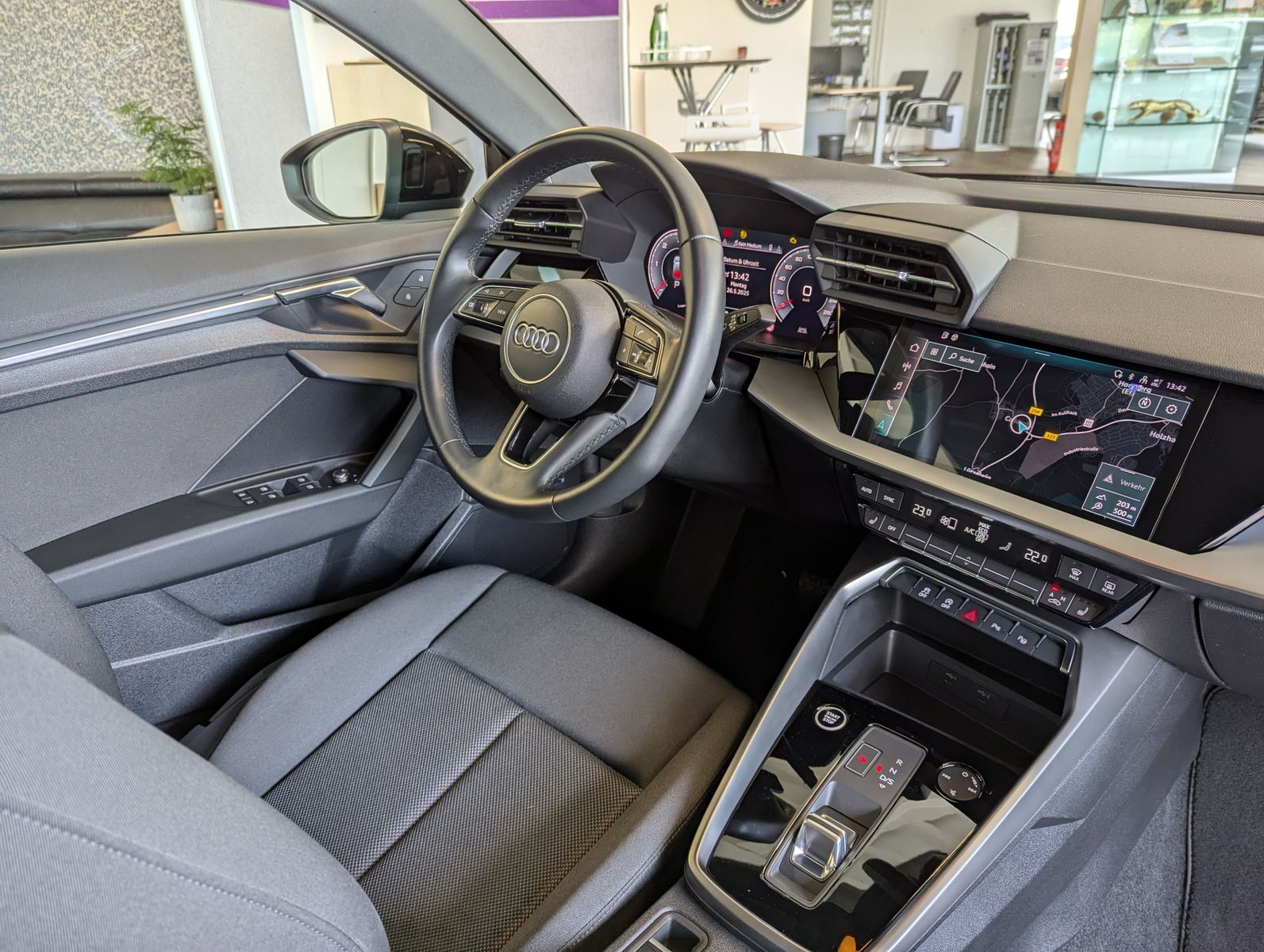 AUDI A3 30 TDI S-Line S-tr. ACC Kamera connect+ SHZ - Image 11