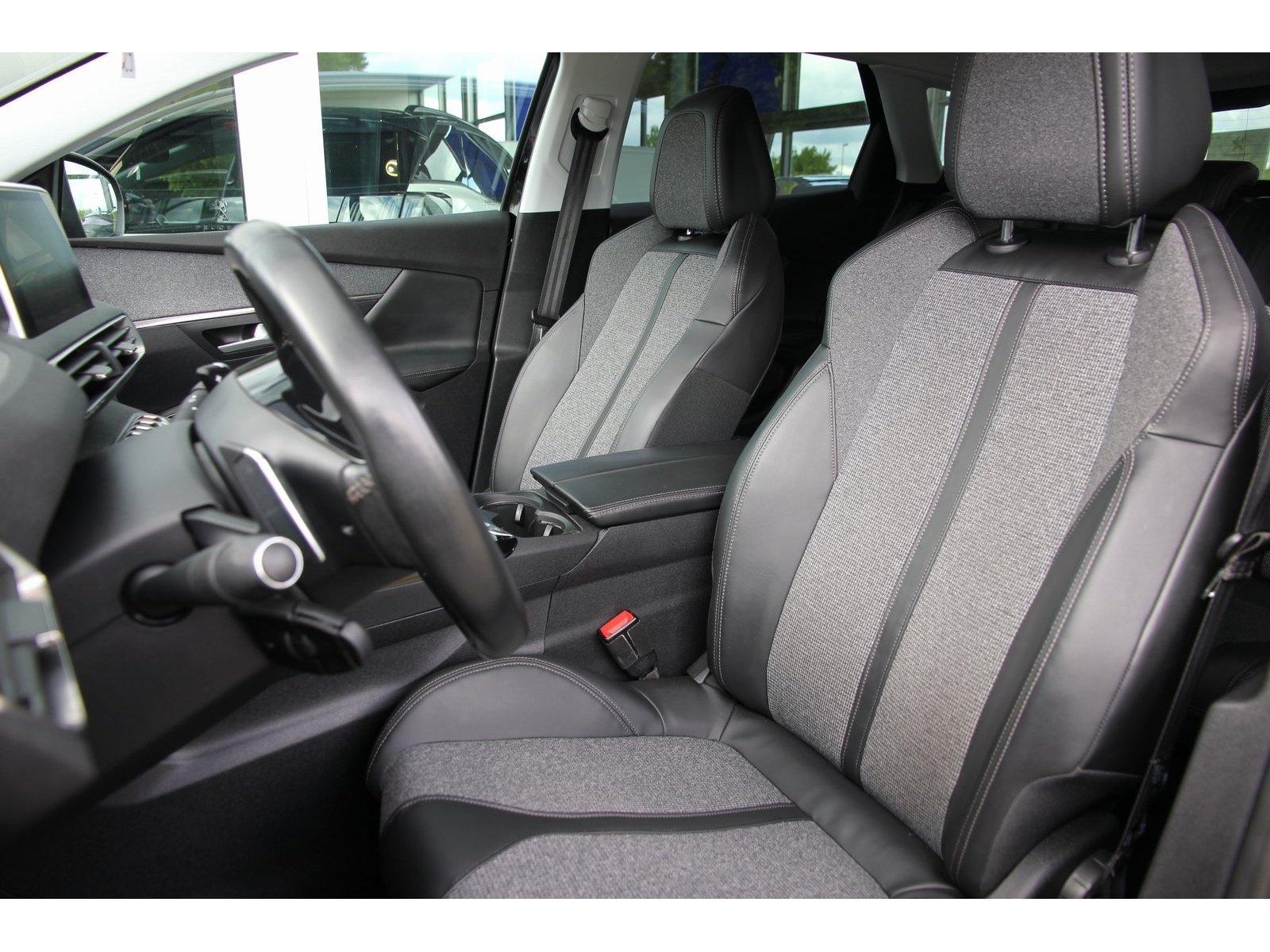 Peugeot 3008 Allure THP 165 EAT6 SHZ Carplay LED