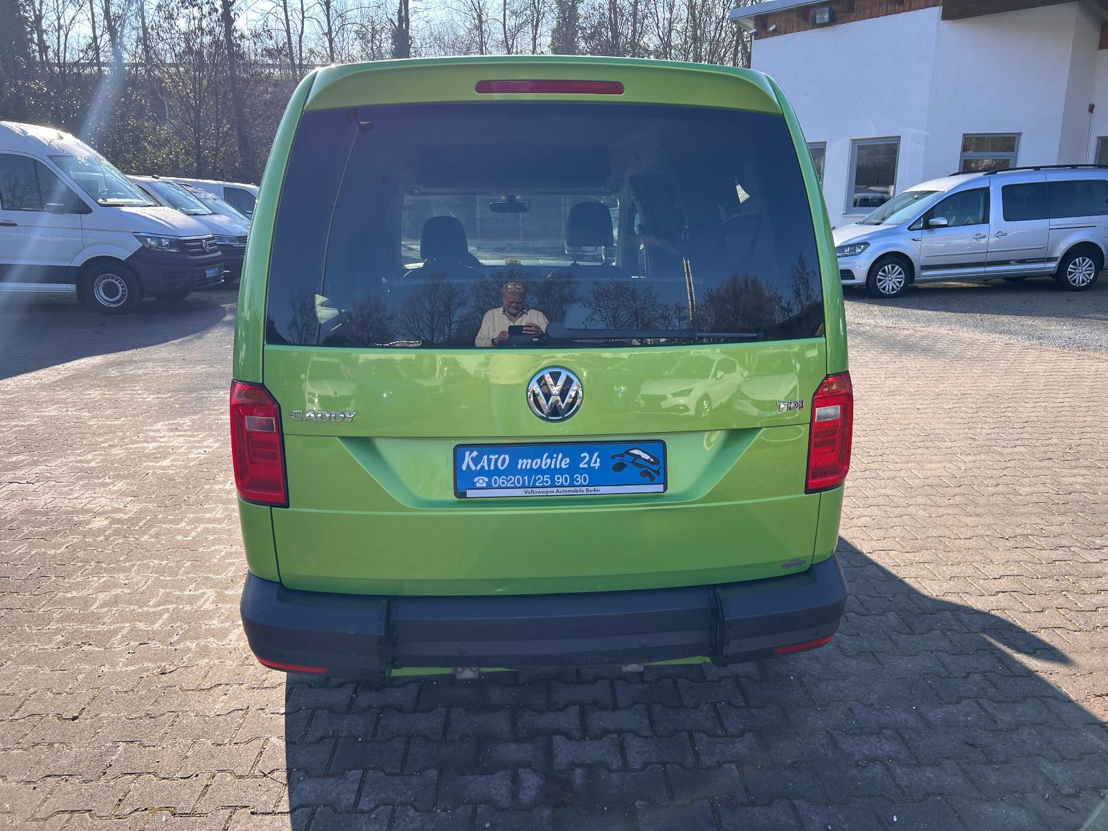 Volkswagen Caddy Maxi 2.0 TDI DSG Rollstuhl Rampe 110 kw