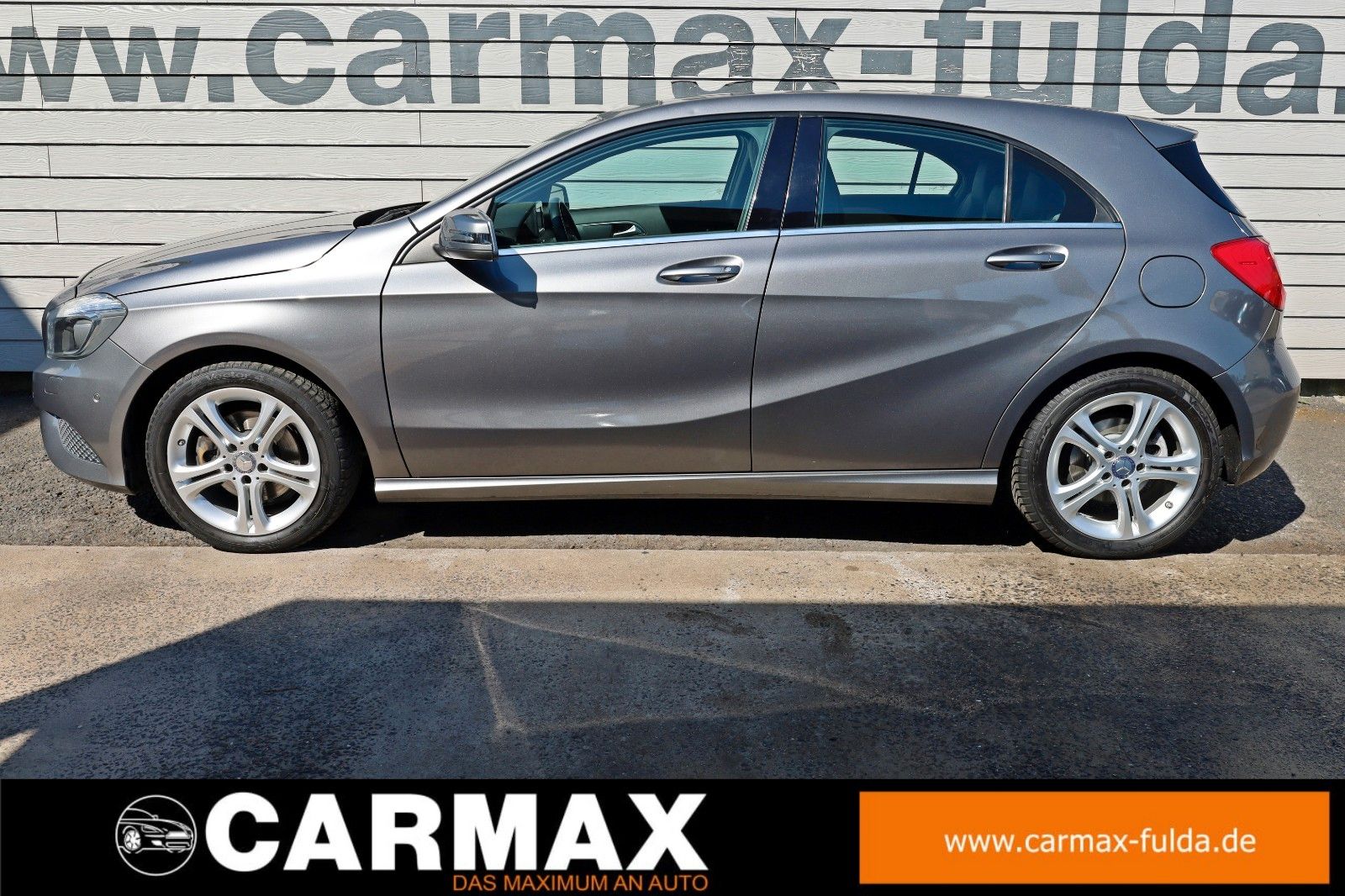 Fahrzeugabbildung Mercedes-Benz A 180 Urban T.Leder,Navi,Xenon,Panorama,SH,PDC