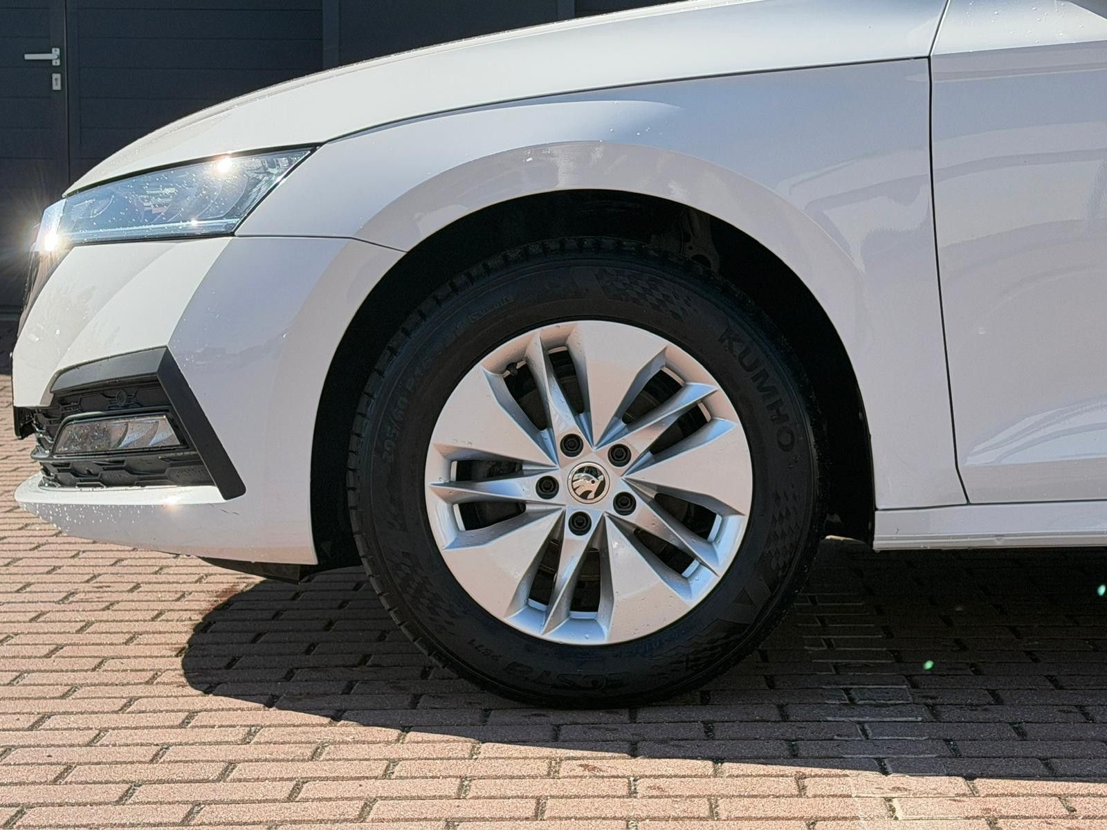 Fahrzeugabbildung SKODA Octavia Combi Ambition