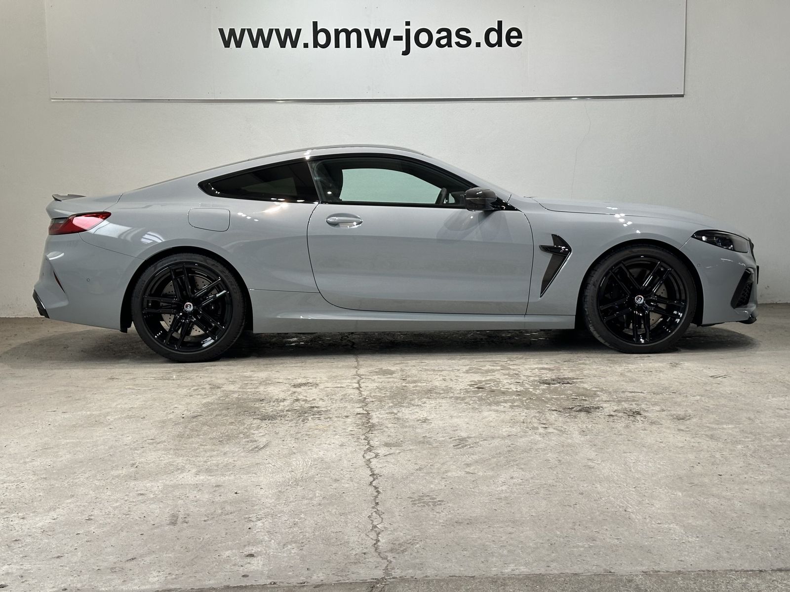 Fahrzeugabbildung BMW M8 Coupé Bowers & Wilkins M Carbon Exterieurpake