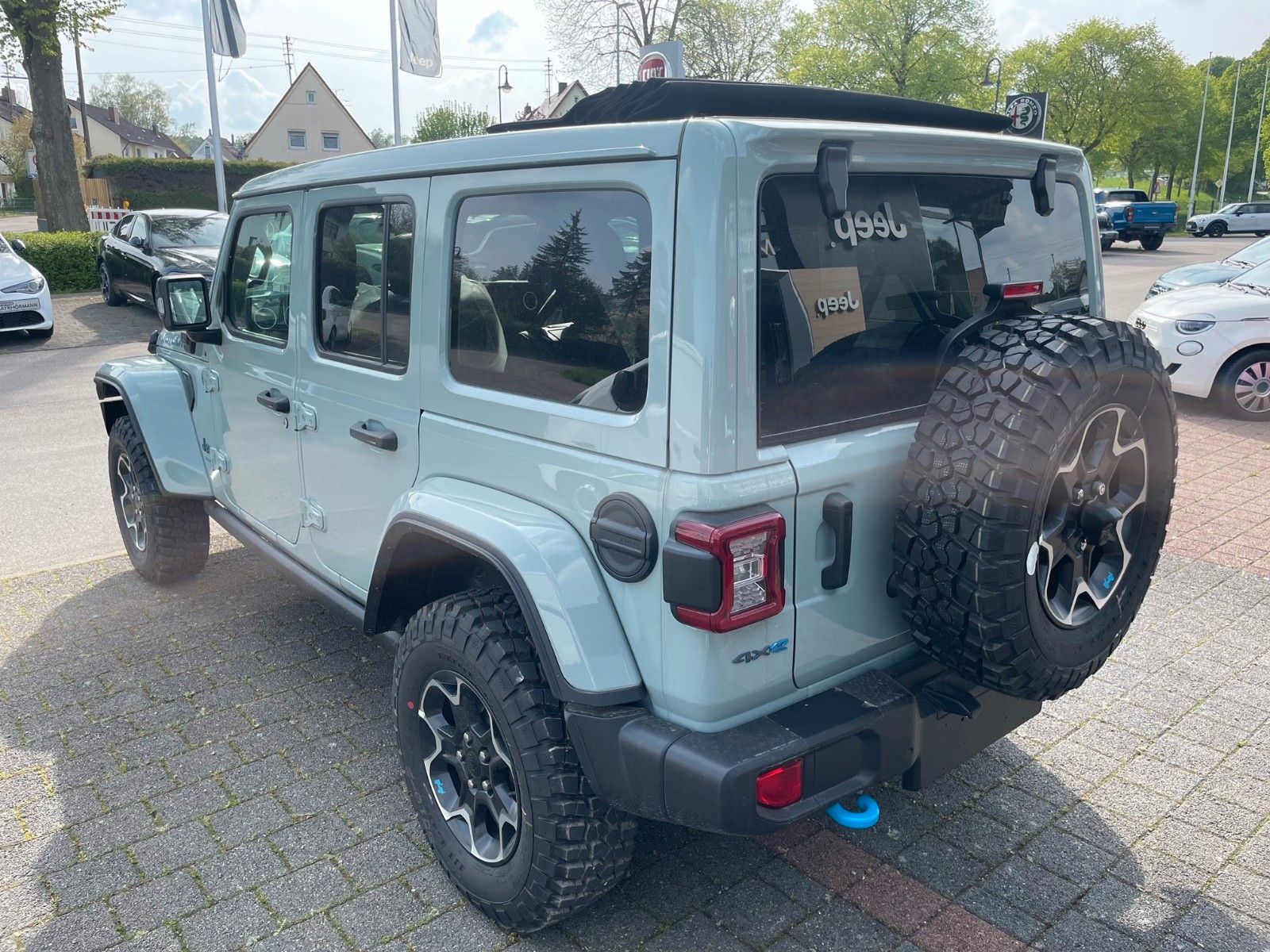 Fahrzeugabbildung Jeep Wrangler Rubicon/SkyOneTouch Schiebedach