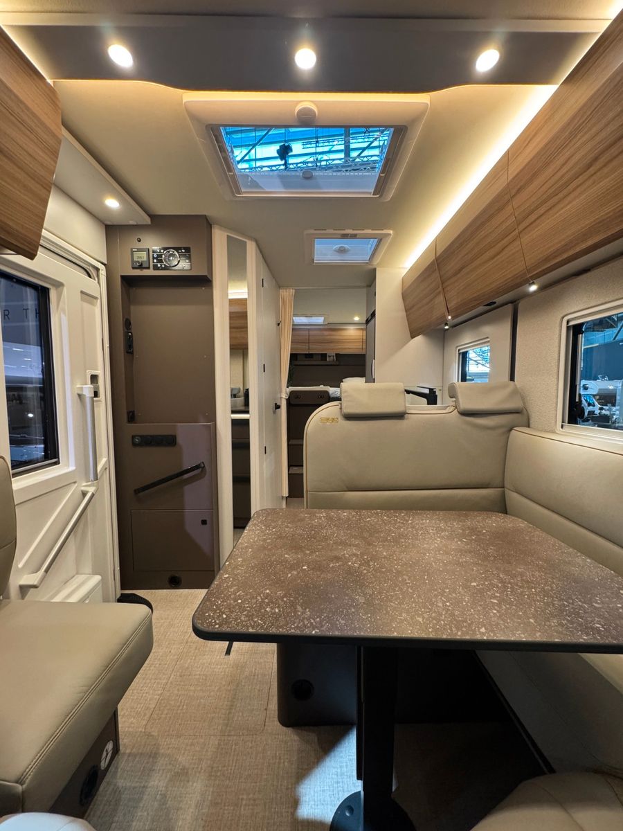 Fahrzeugabbildung Bürstner B66 TD 690-SONDERMODELL-AUTOMATIK!