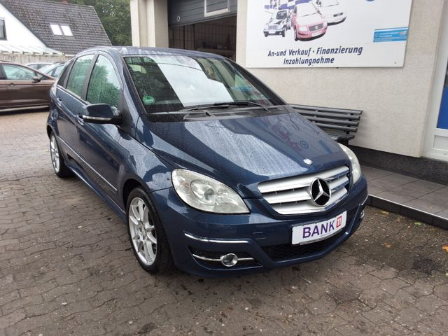 Mercedes-Benz B 180 8-fach Ber./ PDC / TÜV Neu / BT / SHZ