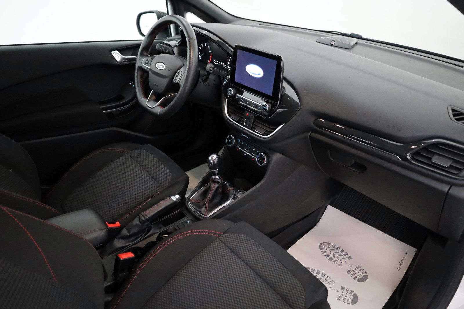Fahrzeugabbildung Ford Fiesta ST-Line Navi,LED,SH,Kamera,B&O,ACC,SR+WR