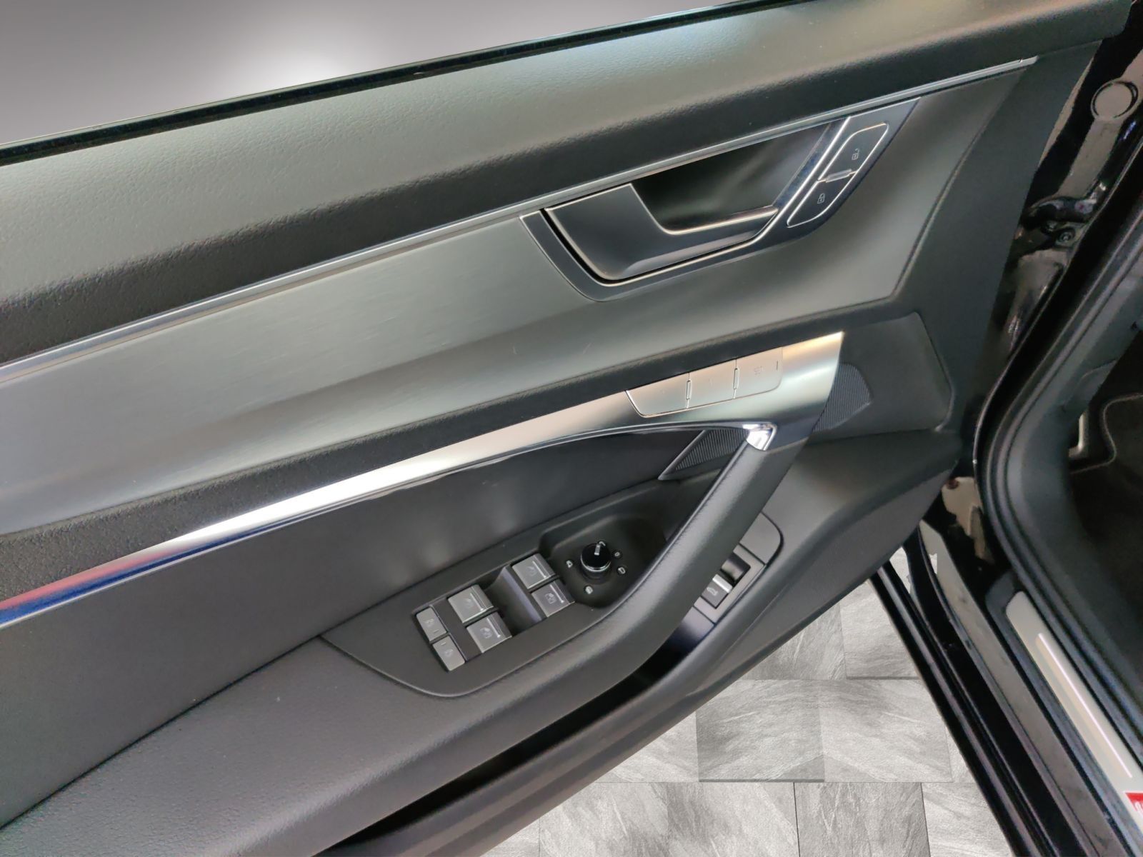 Audi S6 - Bild 11