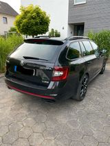 Skoda Octavia 2.0 TSI DSG RS 245 Combi RS - Skoda Octavia: Alcantara