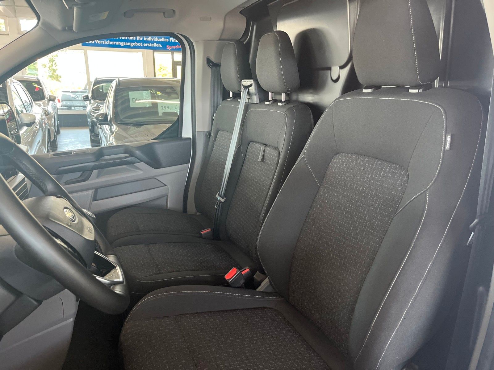 Fahrzeugabbildung Ford Transit Custom L1 TREND LED NAVI CAM ACC SHZ uvm