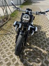 BMW R18 First Edition Bobber Umbau nur 8.930km - BMW R B 18