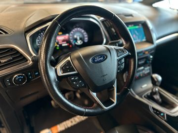 MYAUTOCENTER – Gebraucht- und Jahreswagen mit Werkstattservice in Pfaffenhofen Ford S-Max ST-Line *2. Hand*AHK*Klima*Navi*7-Sitzer*