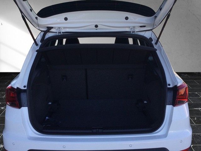 Fahrzeugabbildung SEAT Arona Xperience DSG LED RFK App ACC SH
