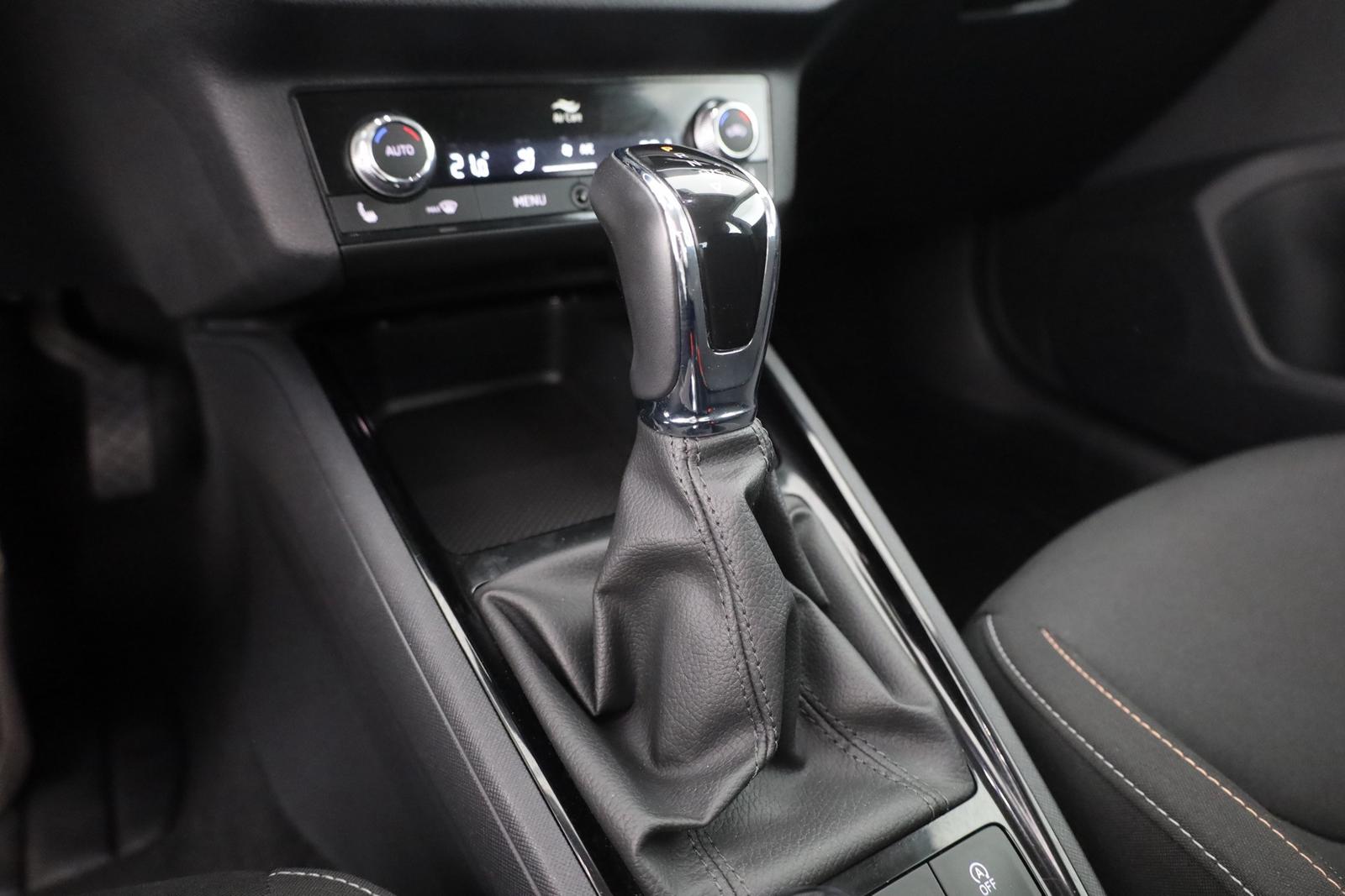 Skoda Scala 1.0 TSI DSG LED Kamera Sitzheizung DAB