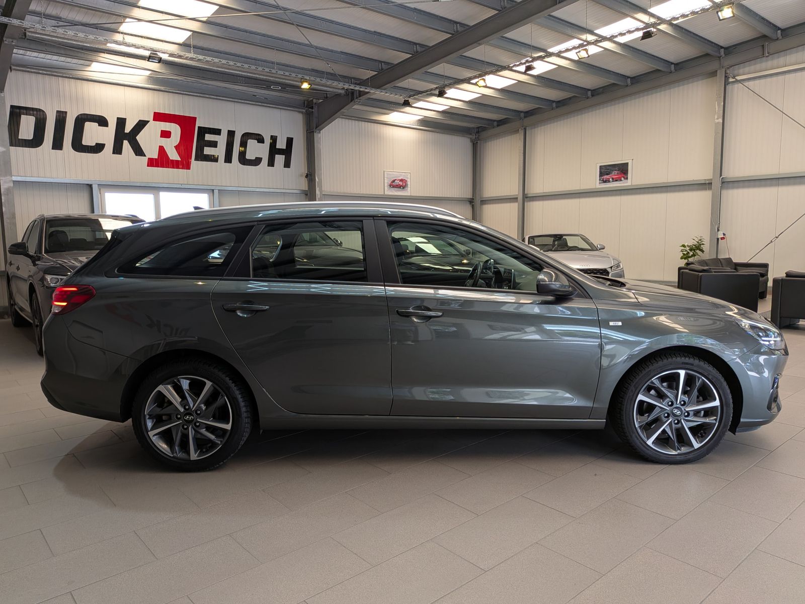 Fahrzeugabbildung Hyundai i30 1.5 T-GDI DCT Trend MHEV Cam Navi LED-Paket