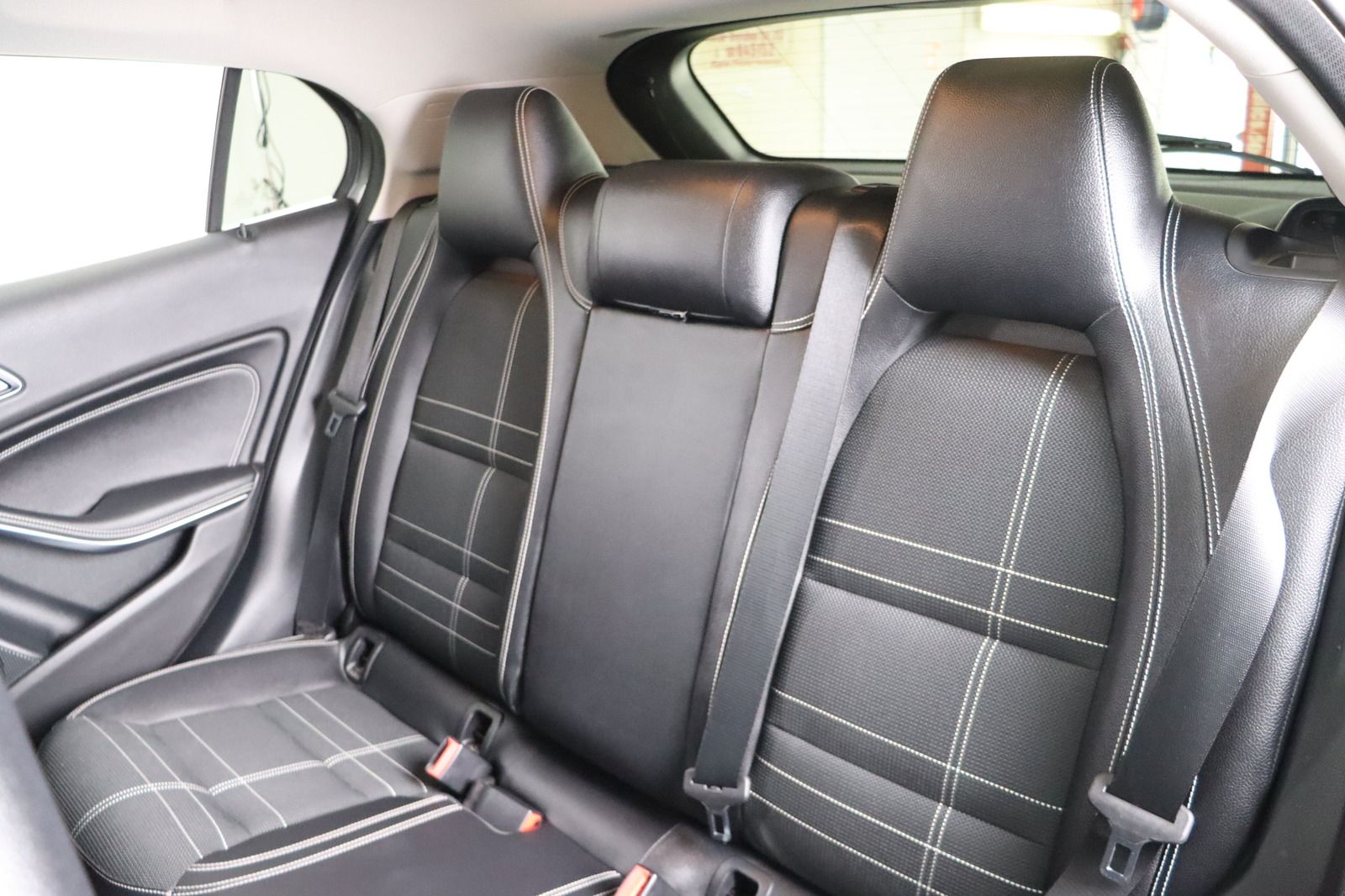 Fahrzeugabbildung Mercedes-Benz GLA 200 Score * Bi- Xenon * Navi * SHZ *