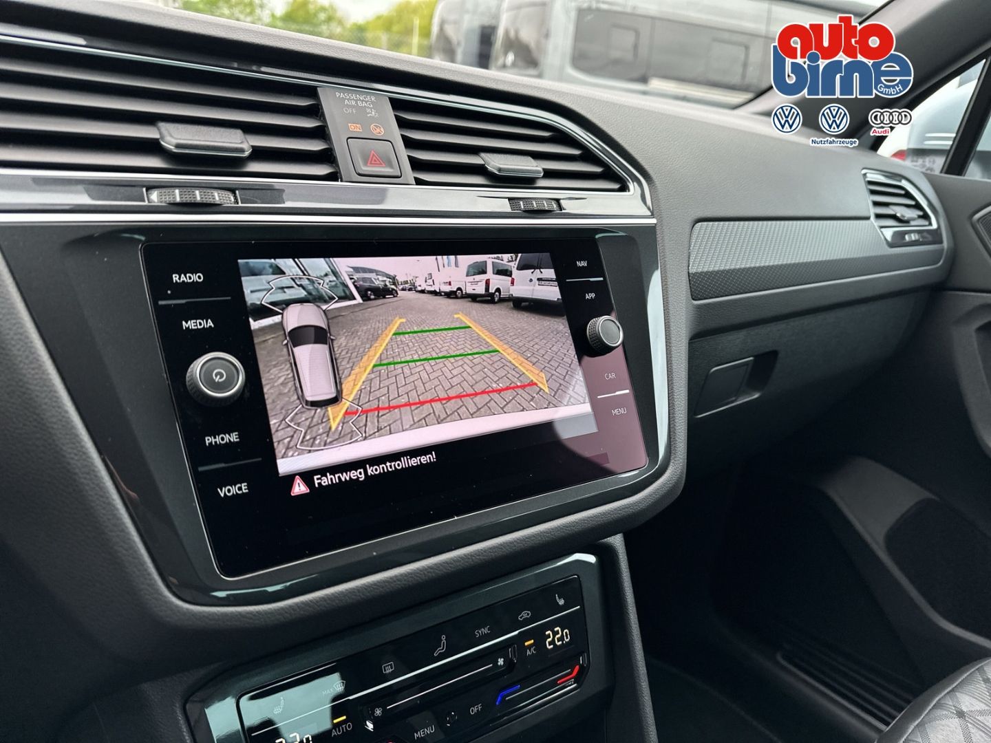 Tiguan R-Line 1.5 TSI BMT  AHK-klappbar Navi Dig