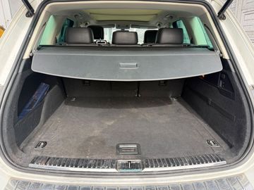 Volkswagen Touareg - 8