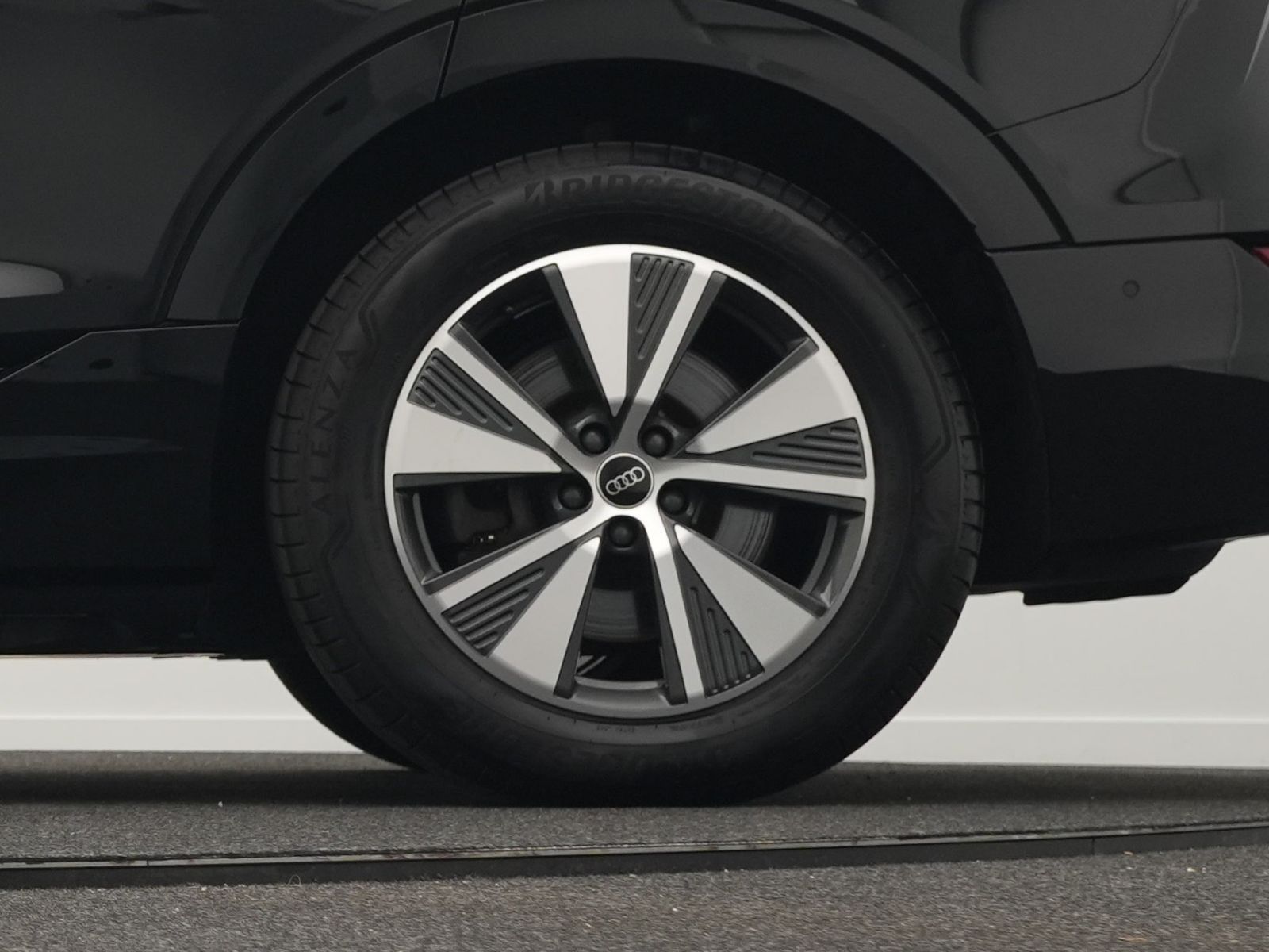 Audi Q8 e-tron - Bild 48