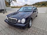 Mercedes-Benz Mercedes E-Klasse W210 240 Avantgarde TÜV ... - Mercedes-Benz 240 mit Benzin-Antrieb: Automatik