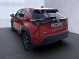 Toyota Yaris Cross 1.5 Hybrid Team D "Safety,Navi,Winte - rote Toyota Yaris Cross