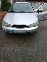 Ford Mondeo - Ford Mondeo aus 1999: Kombi