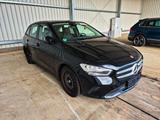 Mercedes-Benz B250e mit Knutschfleck