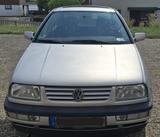 Volkswagen Vento 1.8 Automatic Atlantic+Schiebedach - gebrauchte VW Vento aus dem Jahr 1995