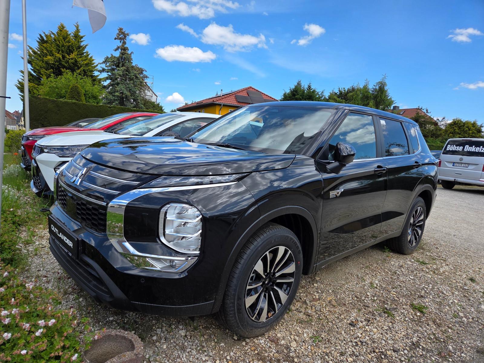 Mitsubishi Outlander PHEV 2.4 Plus - Tageszulassung