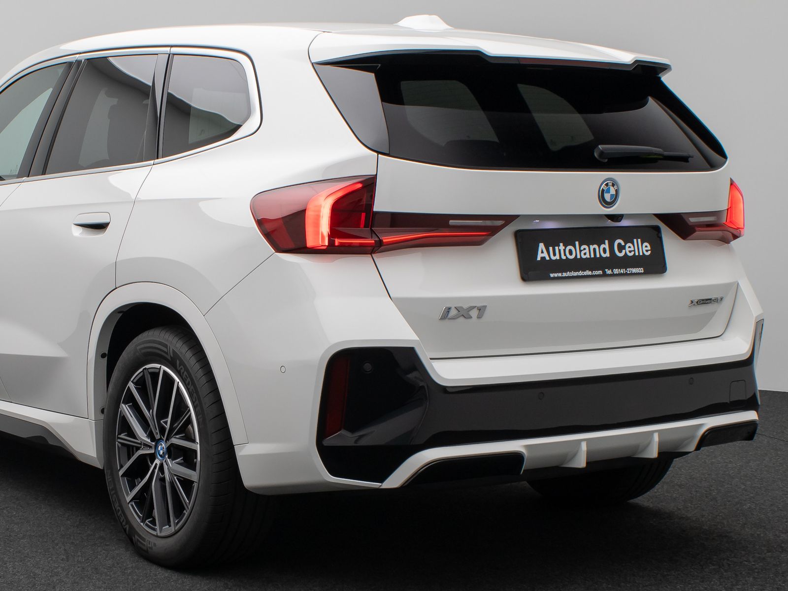 Fahrzeugabbildung BMW iX1 xD30  M Sport Kamera DAB Fernlichtassist AHK