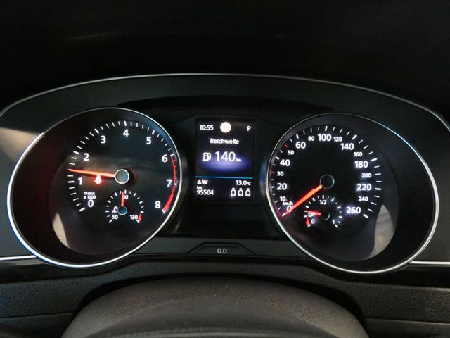Passat Variant 1.5 TSI Business AHK ACC SHZ LED