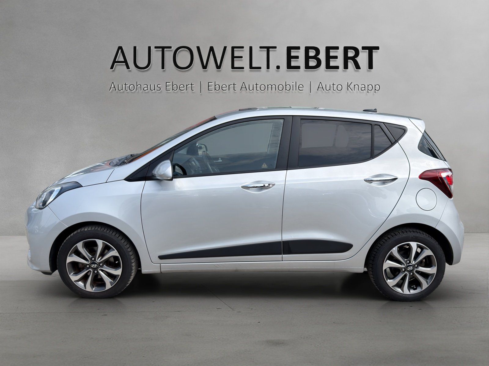 Fahrzeugabbildung Hyundai i10 1.2 Sytle el. SD Glas Sitzh. Automatik Klima