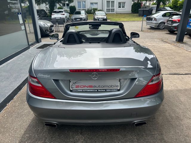 Fahrzeugabbildung Mercedes-Benz SLK 200 Roadster Autom.+Navi+Leder+Panorama+BT+