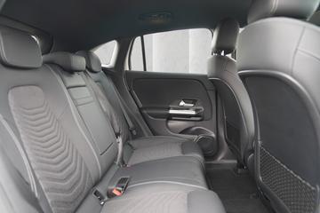 صورة 10 لـ 2023 Mercedes-BENZ EQA