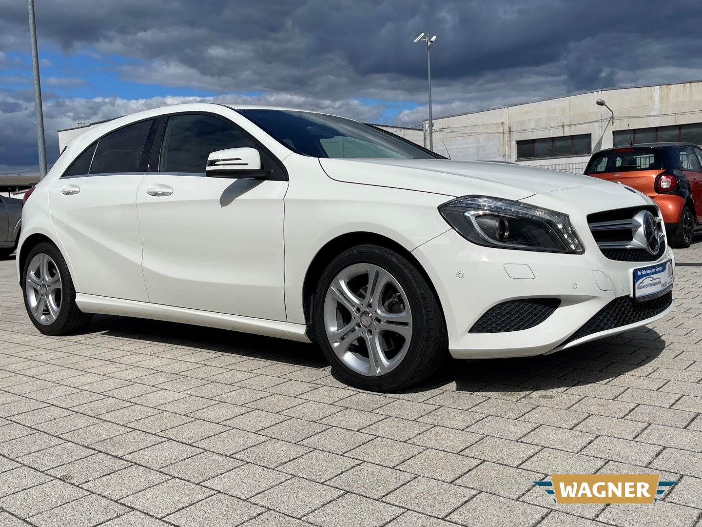 Fahrzeugabbildung Mercedes-Benz A 180 Urban BlueEfficiency SHZ Automatik