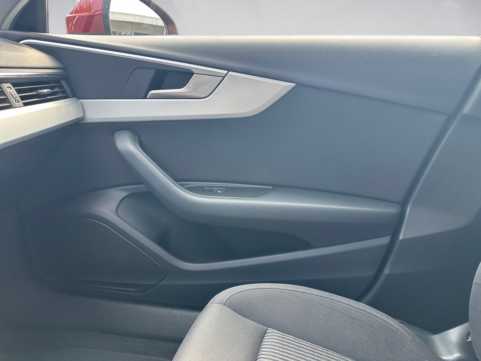 Fahrzeugabbildung Audi A4 Avant 1.4 TFSI design AHK,Navi,SHZ,Klimaaut.